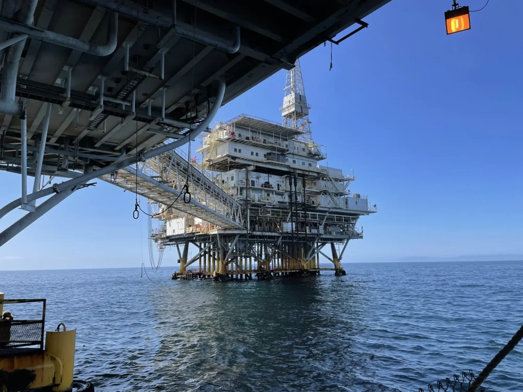 total-western beta offshore project - Platform Ellen From Sea Level