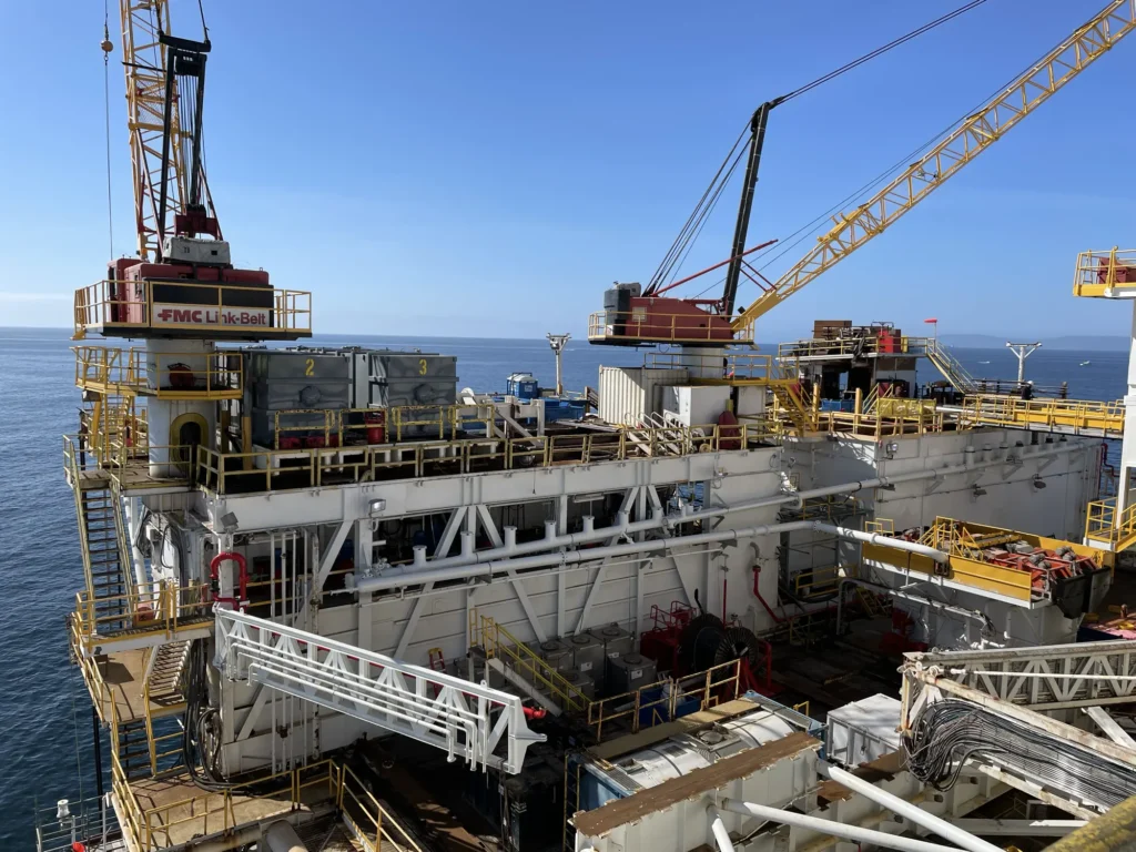 total-western beta offshore project - Platform View From Top